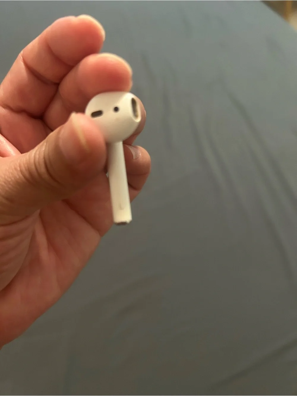 Apple White Earbud Headphone (Single)